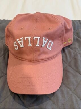 TRUE BRVND
DAD HAT - DUSTY ROSE OSFA